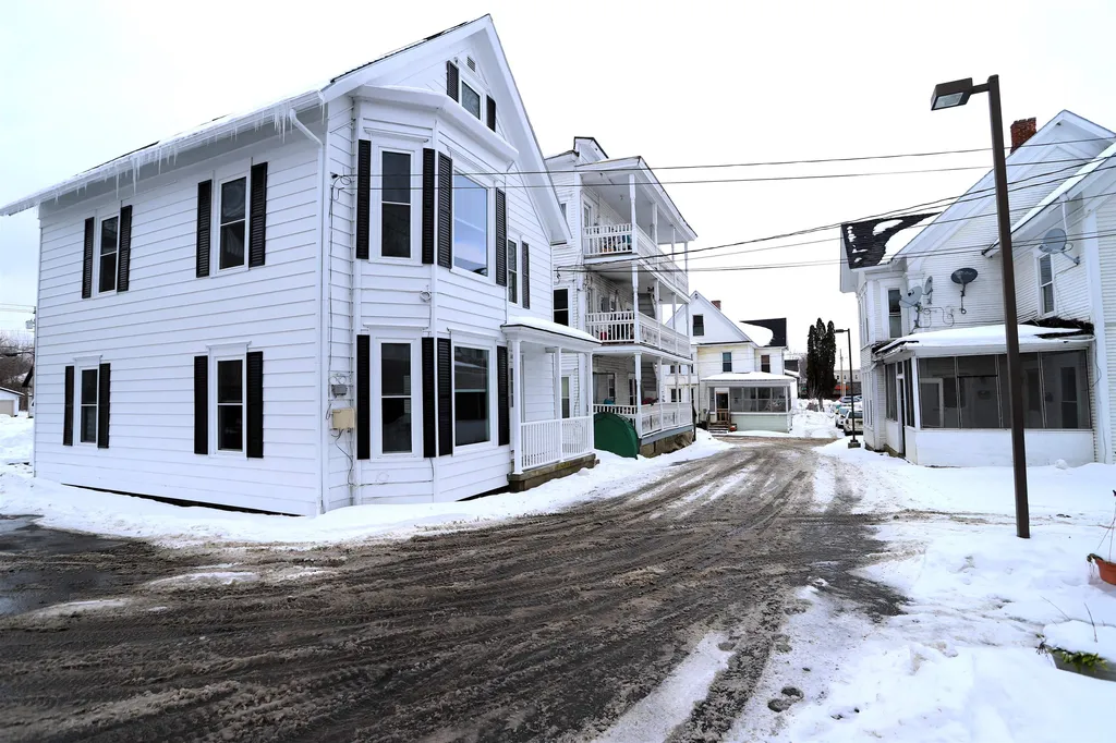 16 Short Street Newport City VT 05855