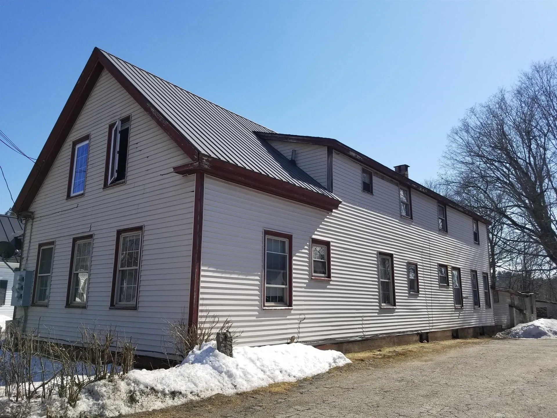220 Main Street Claremont NH 03743
