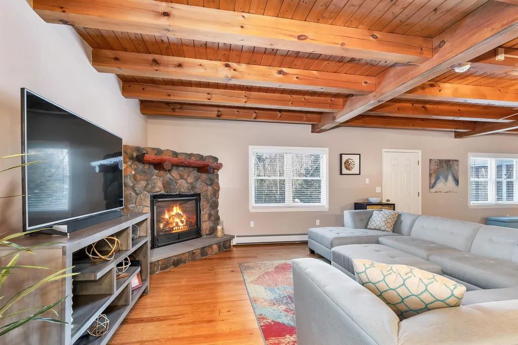 4 Park View Lane Meredith NH 03253