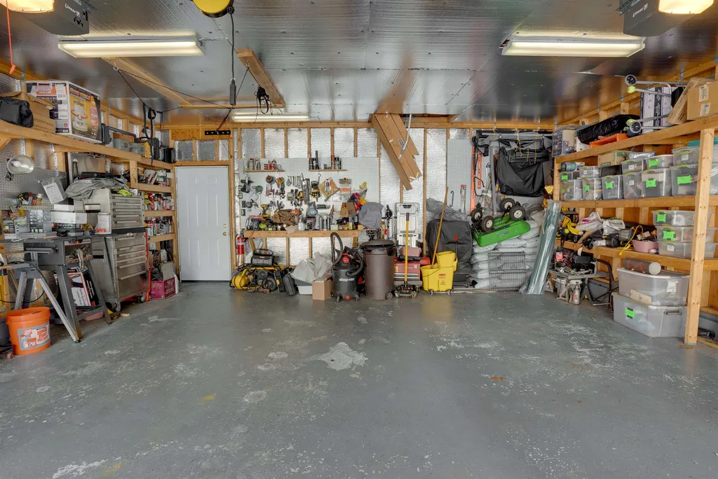 22 Regina Avenue Raymond NH 03077