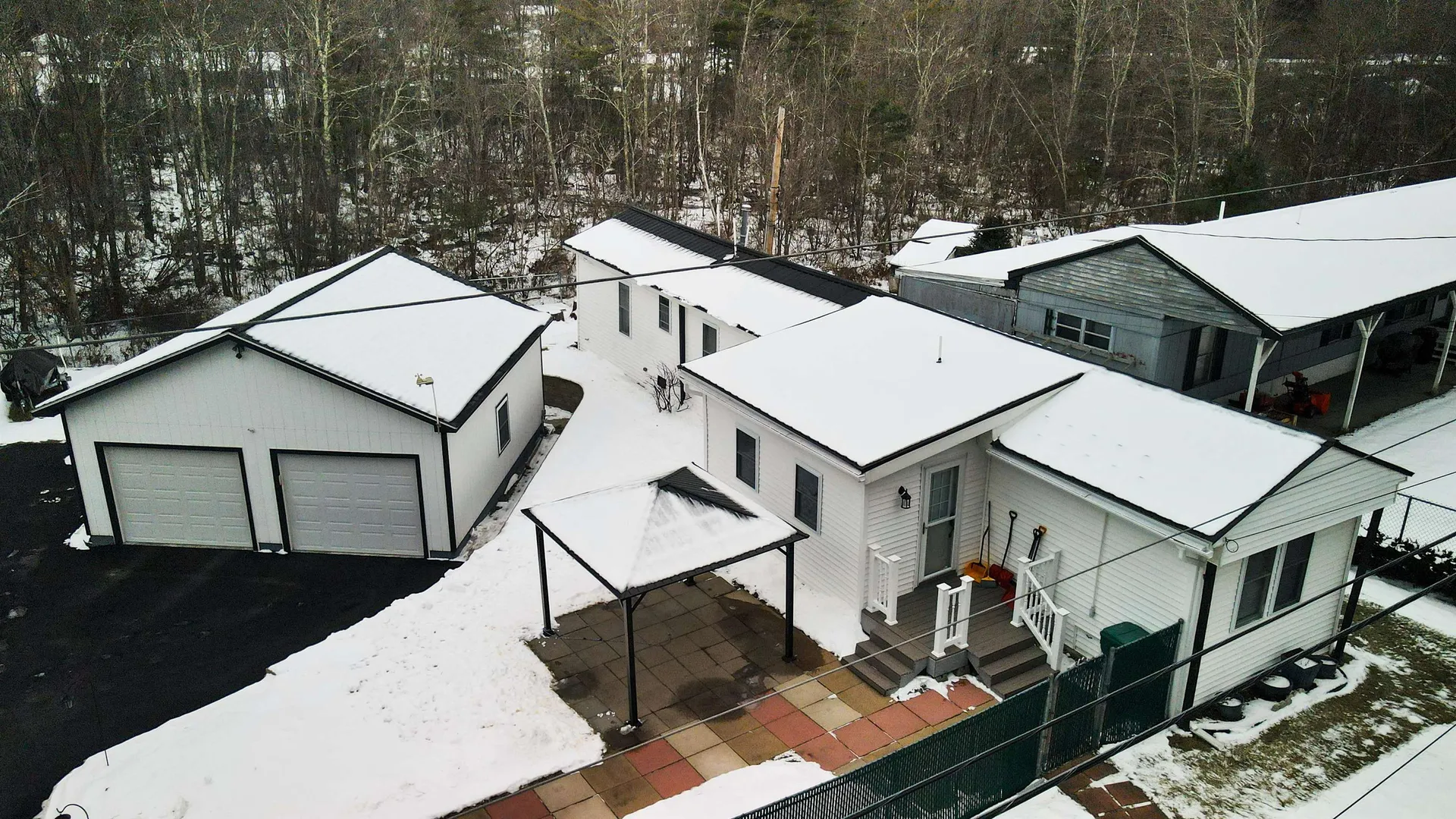 22 Regina Avenue Raymond NH 03077