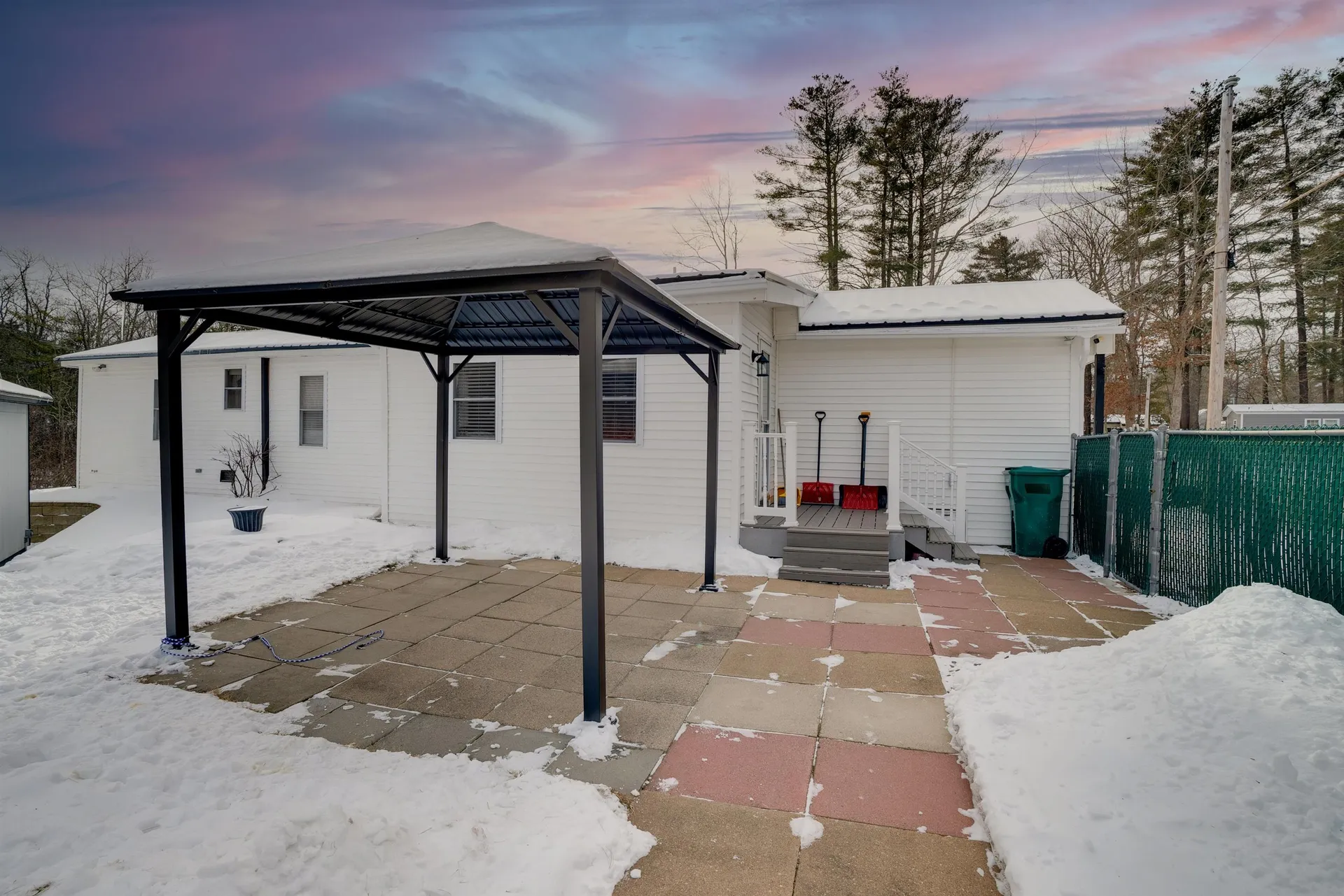 22 Regina Avenue Raymond NH 03077
