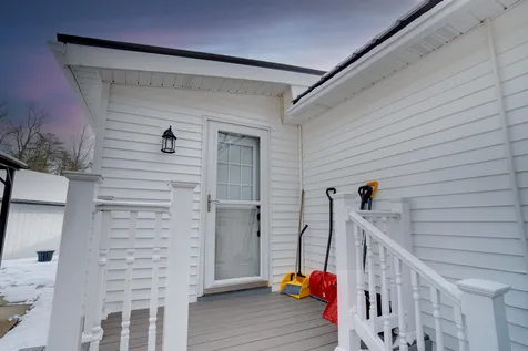 22 Regina Avenue Raymond NH 03077
