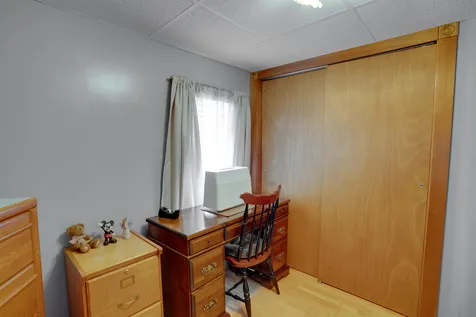 22 Regina Avenue Raymond NH 03077