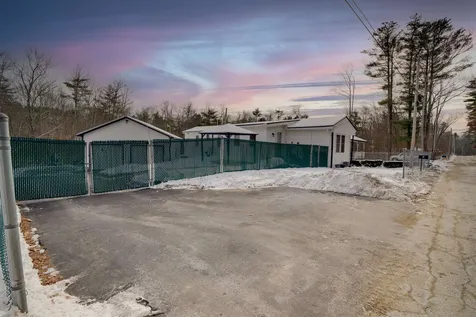 22 Regina Avenue Raymond NH 03077