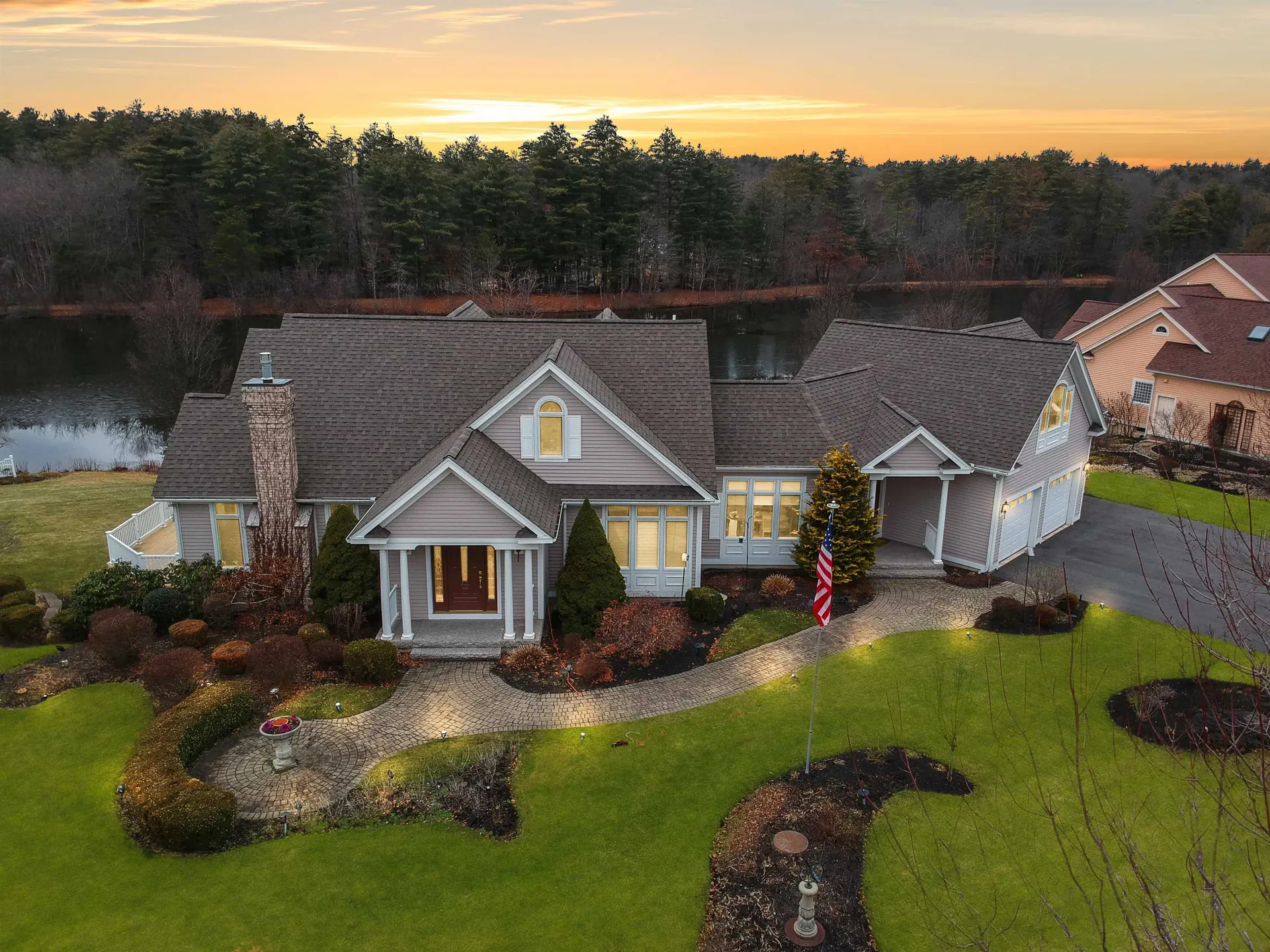 55 Hawkins Glen Drive Salem NH 03079-1878