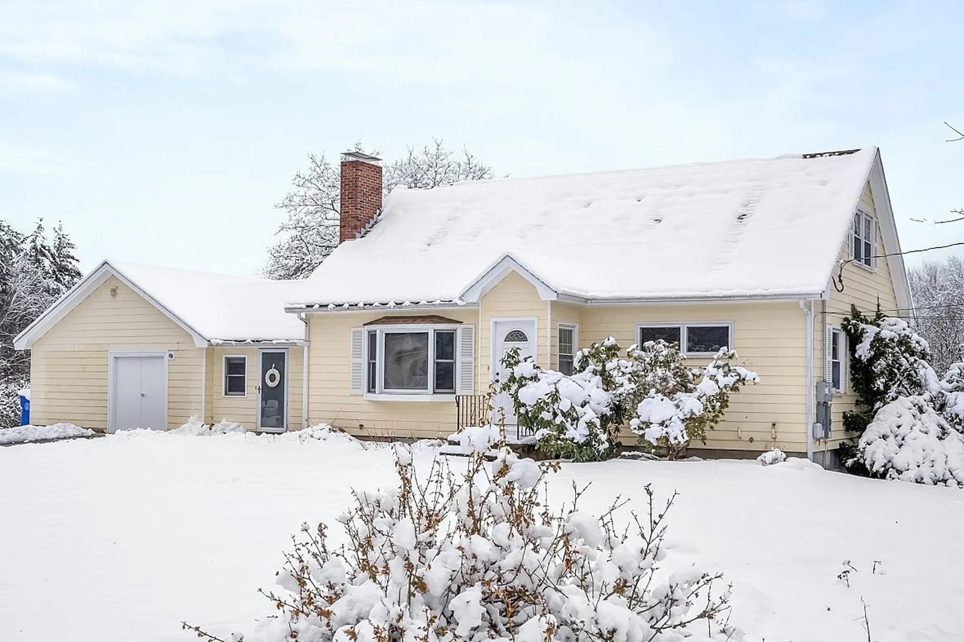 83 Litchfield Road Londonderry NH 03053