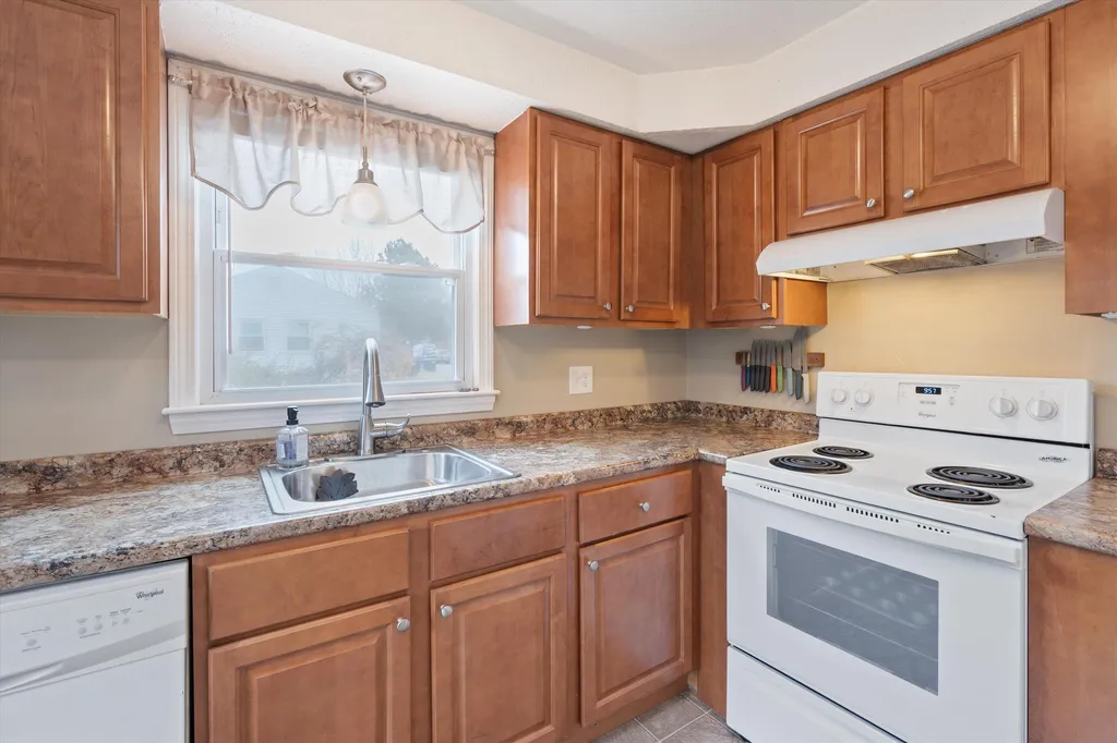 251 Joseph Street Extension Manchester NH 03102