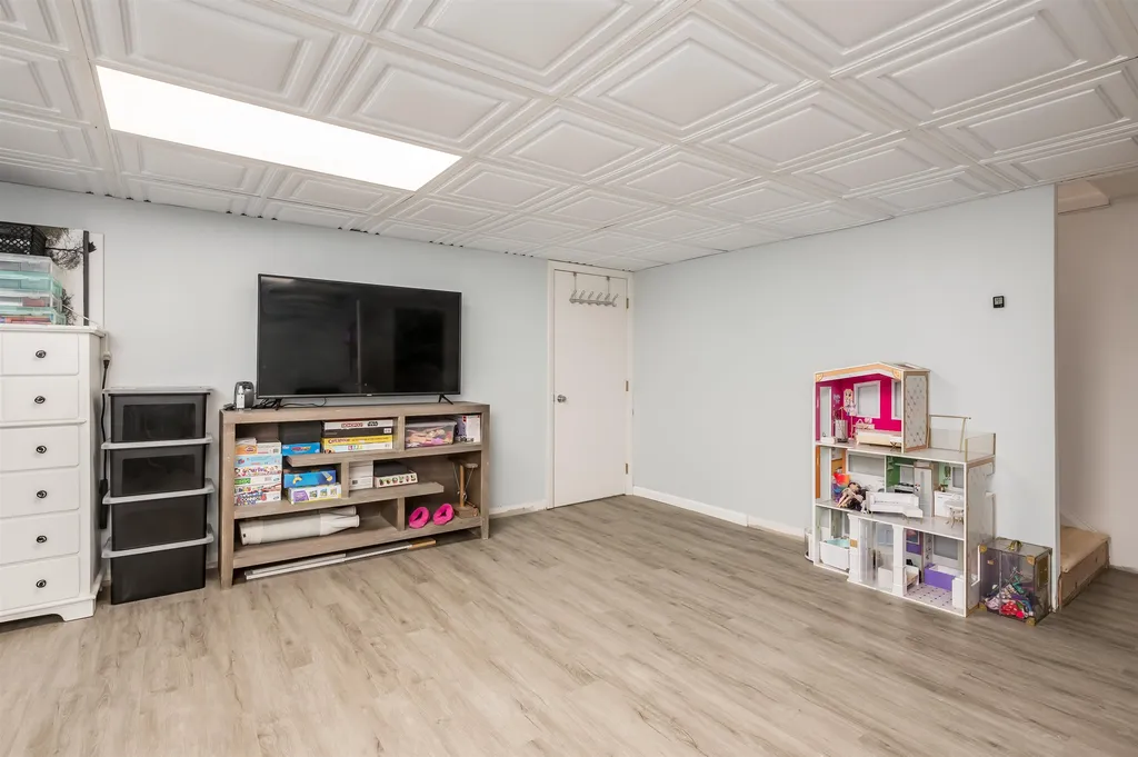 28 Coe Drive Durham NH 03824