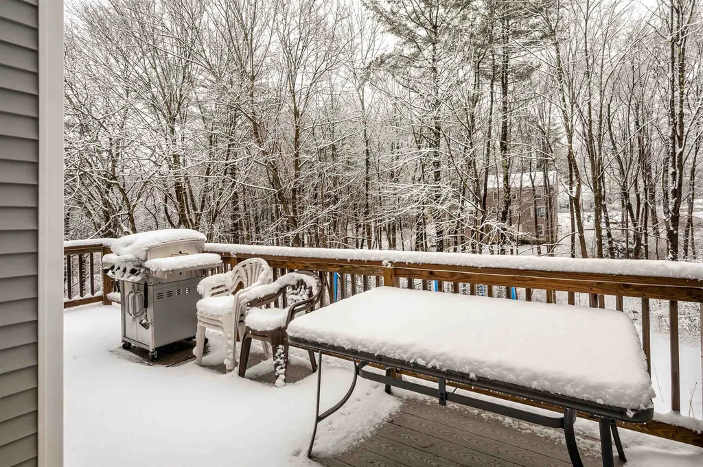 28 Coe Drive Durham NH 03824