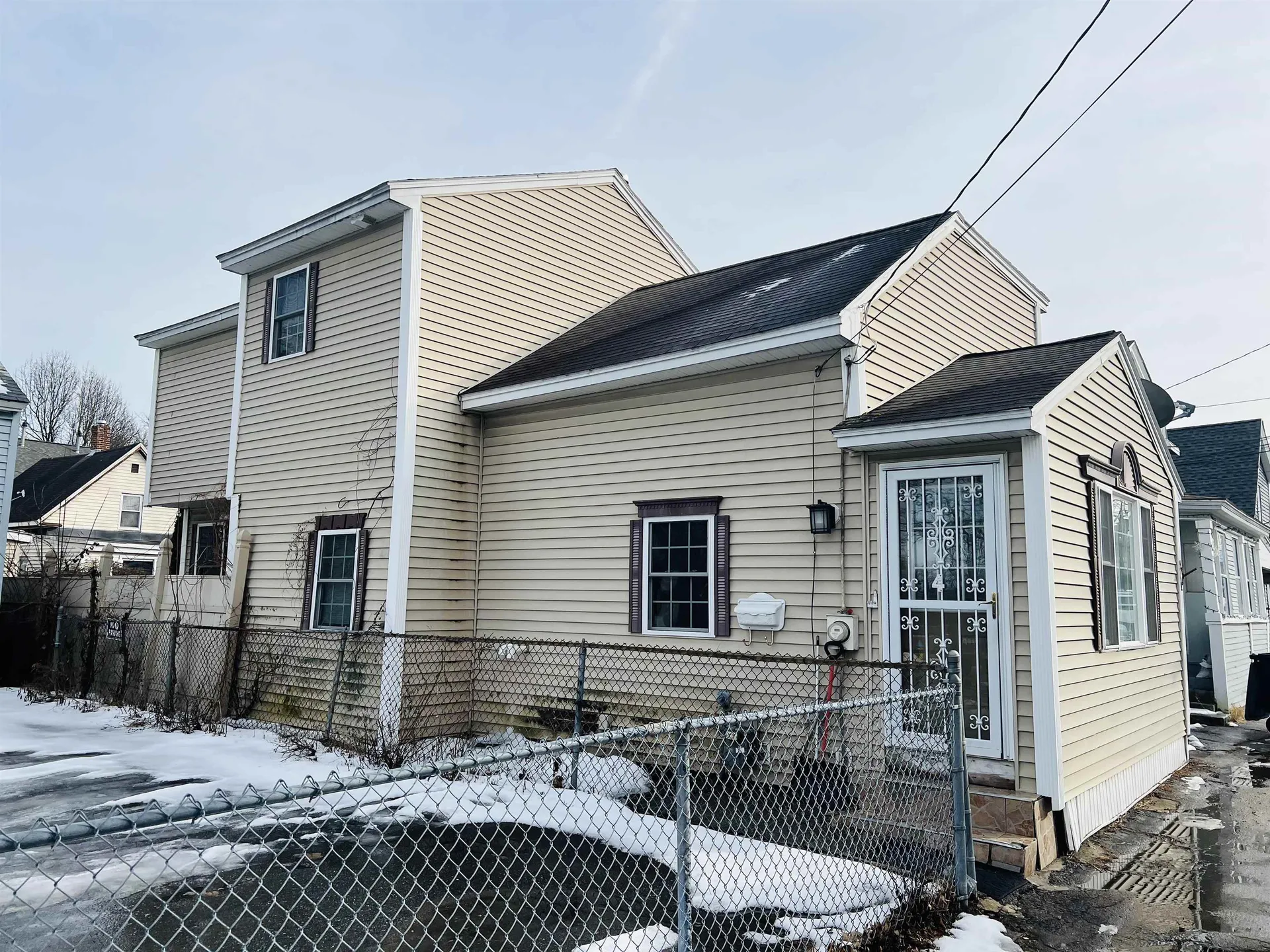 4 Parkinson Court Nashua NH 03060
