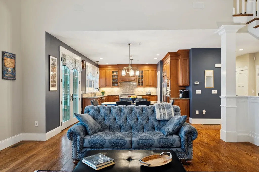 47 Lighthouse Cliffs Road Laconia NH 03246