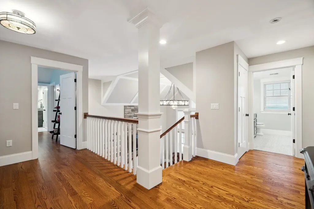 47 Lighthouse Cliffs Road Laconia NH 03246