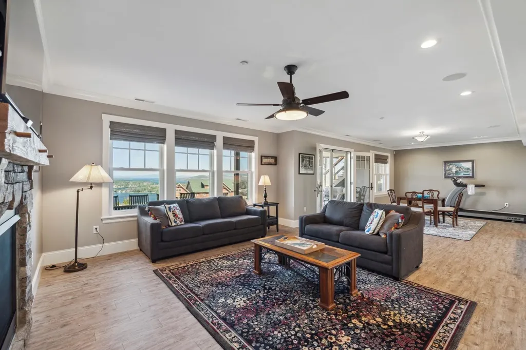 47 Lighthouse Cliffs Road Laconia NH 03246