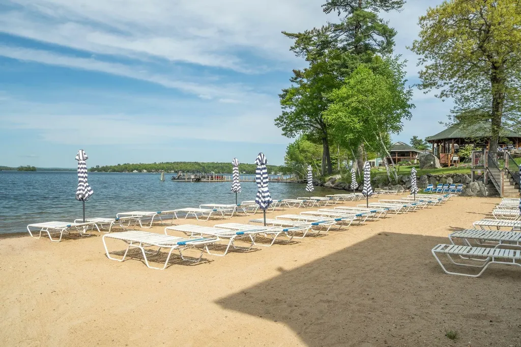 47 Lighthouse Cliffs Road Laconia NH 03246