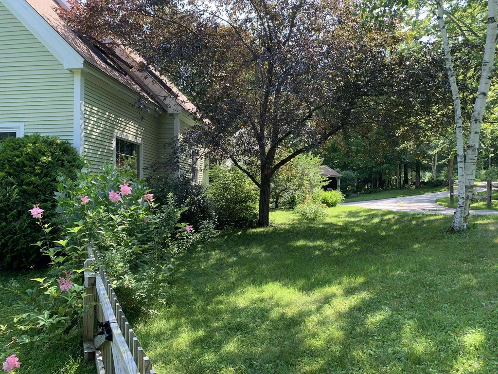 18 Chalk Pond Road Newbury NH 03255