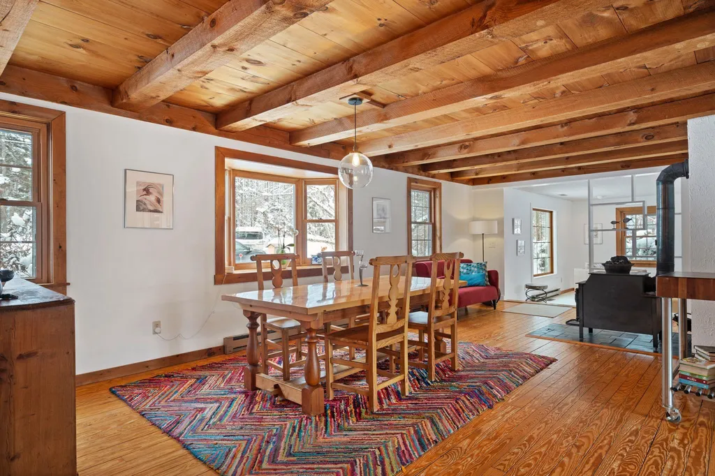 18 Chalk Pond Road Newbury NH 03255