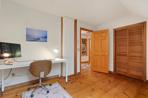 18 Chalk Pond Road Newbury NH 03255