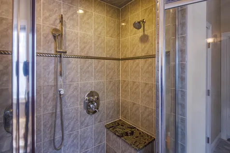 1 Cole Circle Madbury NH 03823