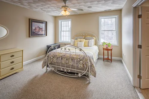 1 Cole Circle Madbury NH 03823