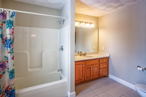 1 Cole Circle Madbury NH 03823