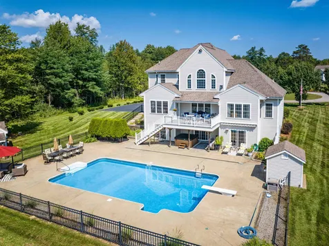 1 Cole Circle Madbury NH 03823