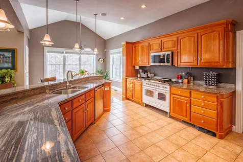 1 Cole Circle Madbury NH 03823
