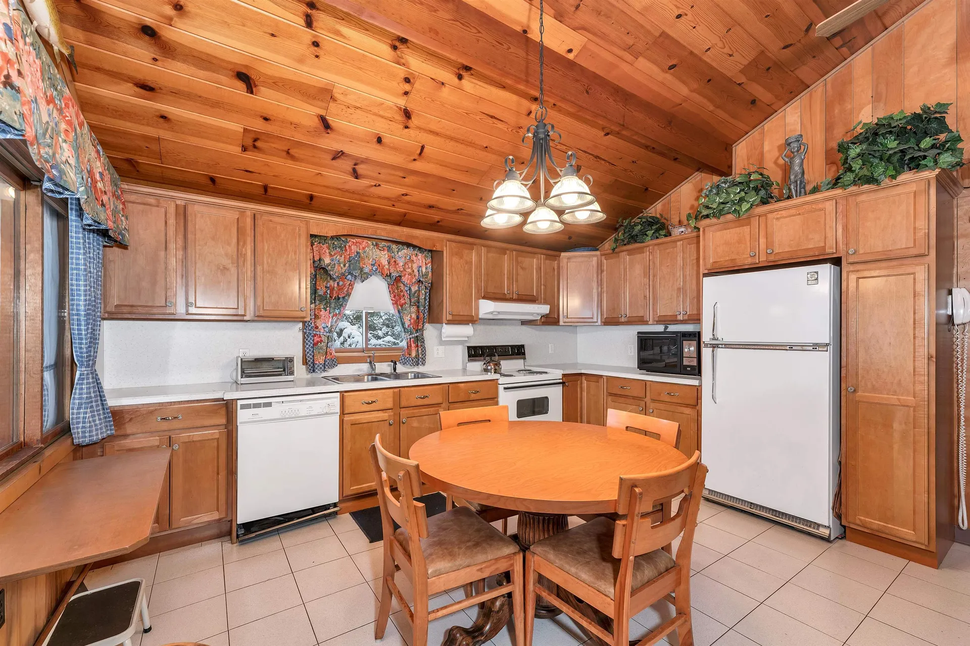 15 Archie Lane Alton NH 03810