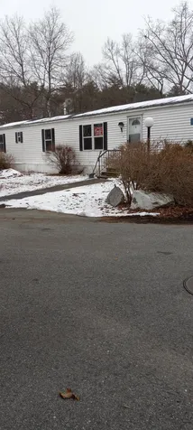 2 Oak Court Seabrook NH 03874