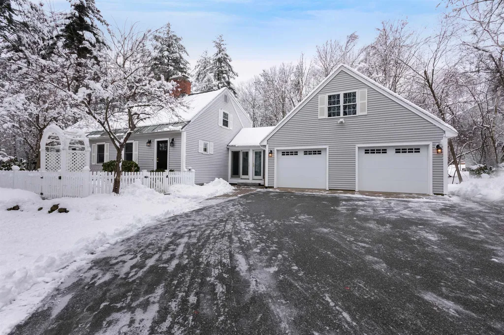 2 Hutchinson Road Merrimack NH 03054