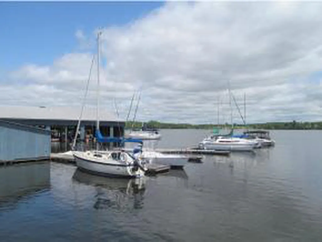 197 Farrants Point Newport City VT 05855