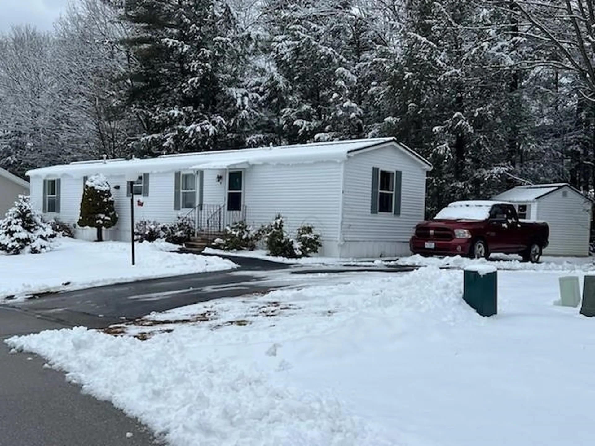 3 Hawaii Lane Rochester NH 03867