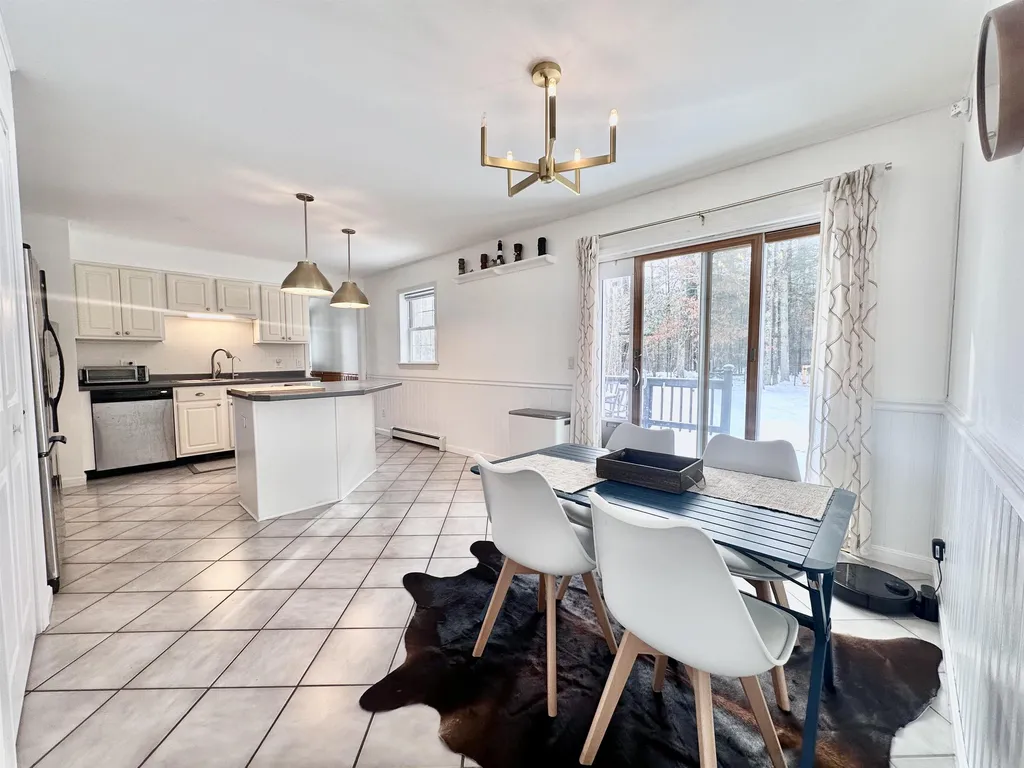 59 Stillwater Circle Rochester NH 03839
