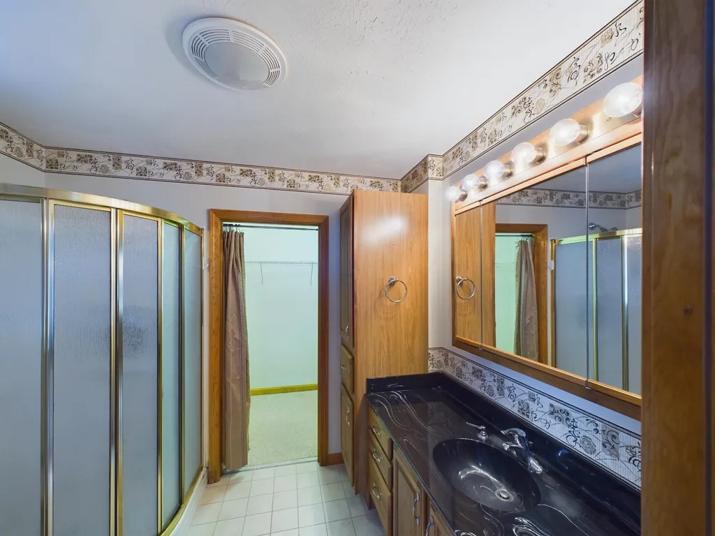 10 Gerry's Way Milford NH 03055