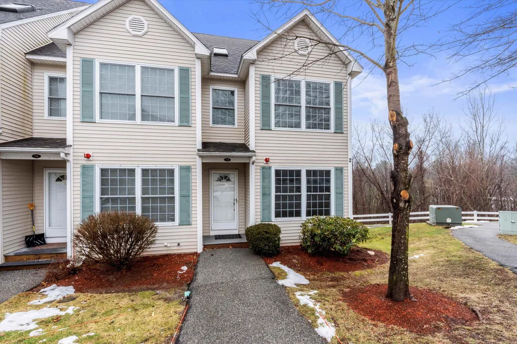 11 Intervale Court Hudson NH 03051