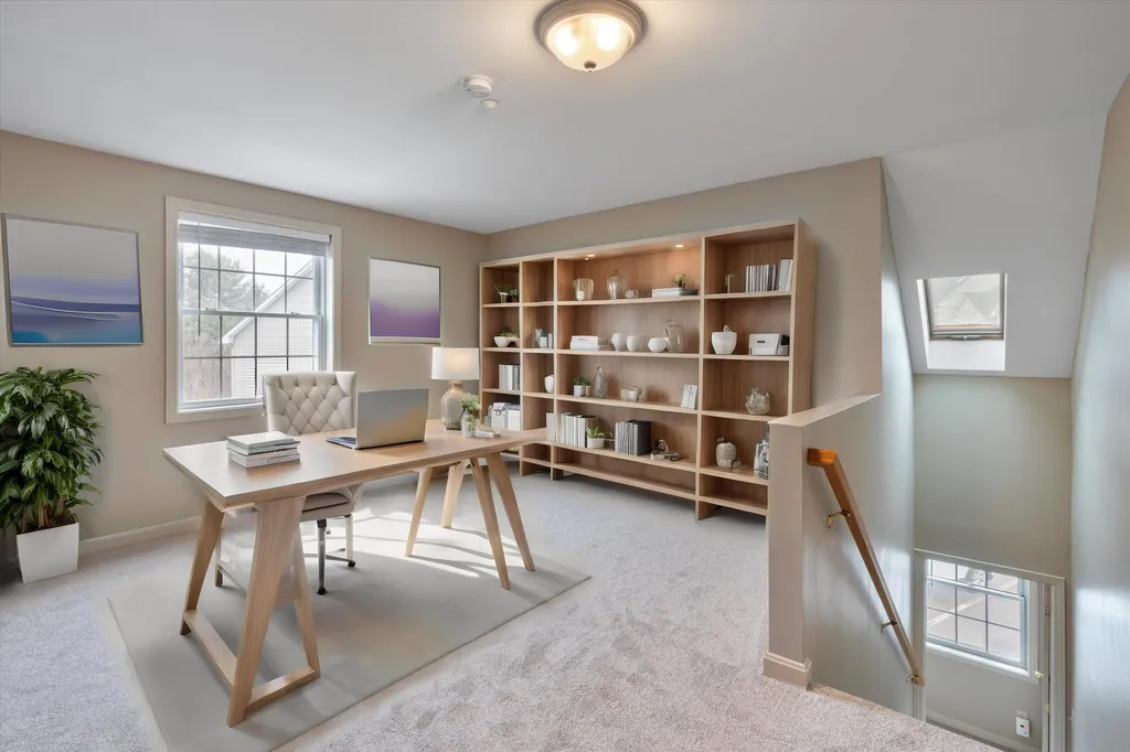 11 Intervale Court Hudson NH 03051