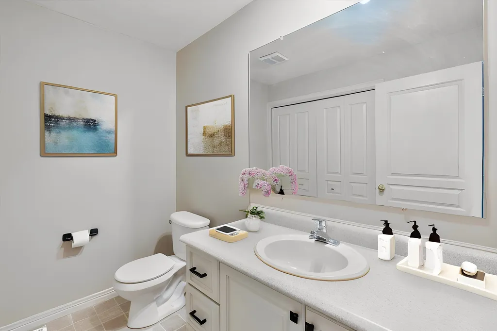 11 Intervale Court Hudson NH 03051