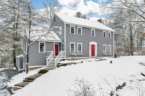 8 Palmer Drive Durham NH 03824