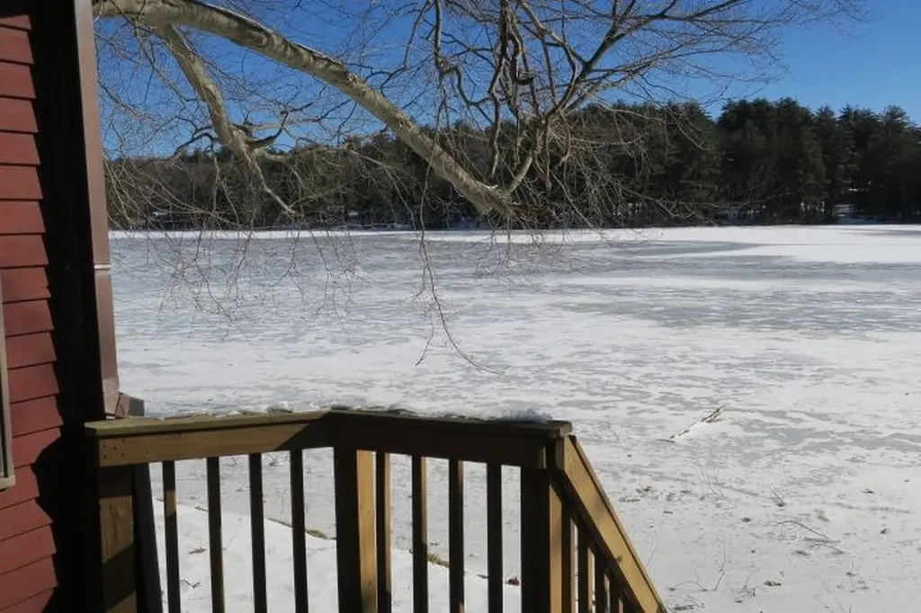 22 Newman Drive Northwood NH 03261