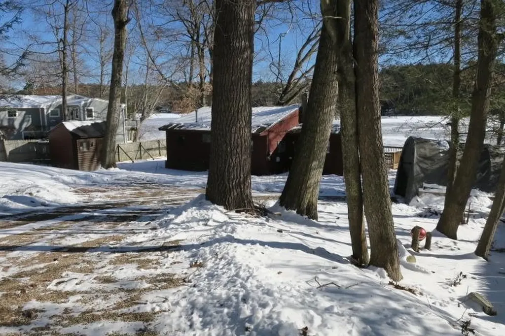22 Newman Drive Northwood NH 03261