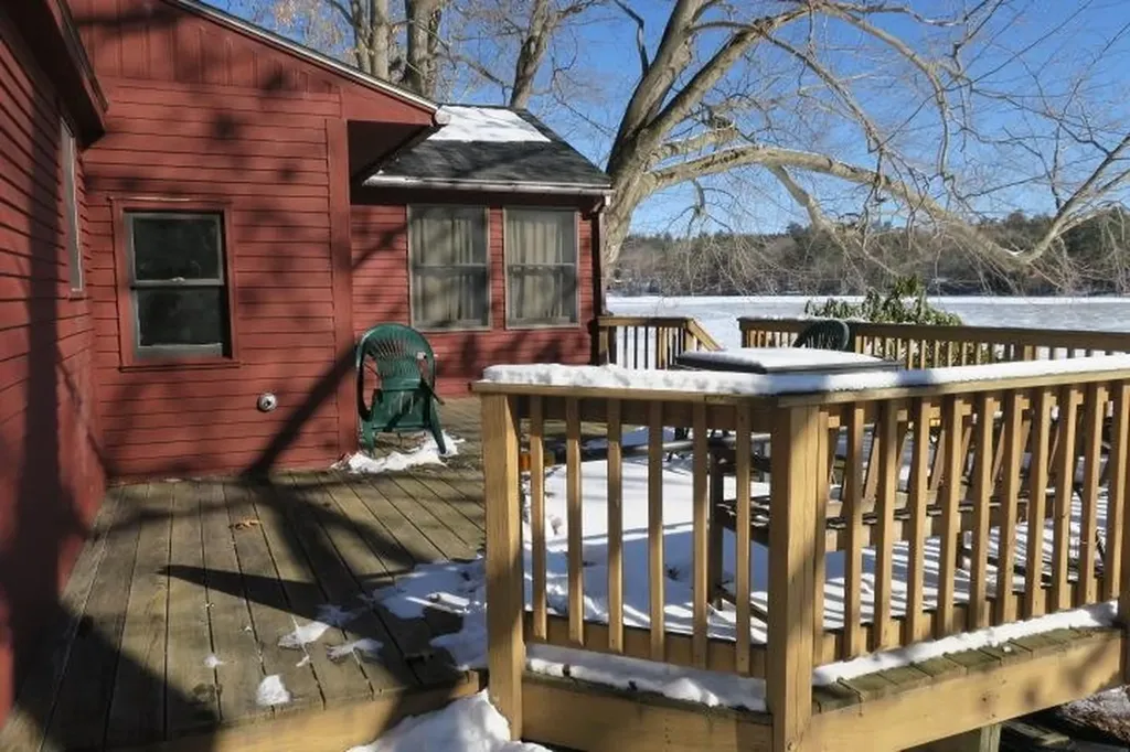 22 Newman Drive Northwood NH 03261