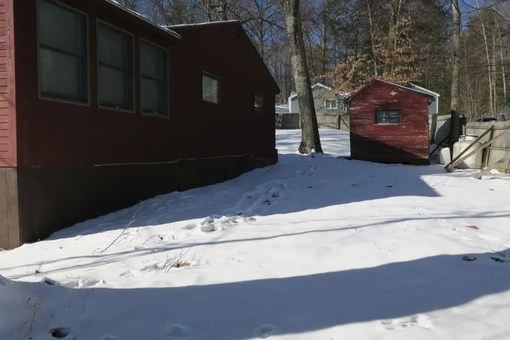 22 Newman Drive Northwood NH 03261