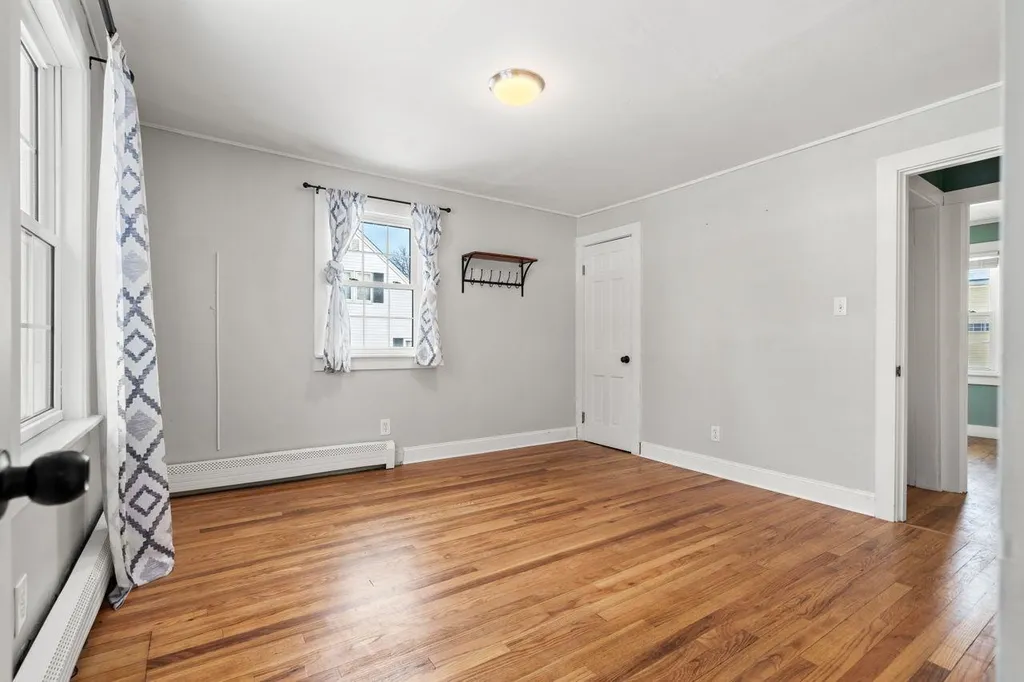 13 Douglass Way Exeter NH 03833