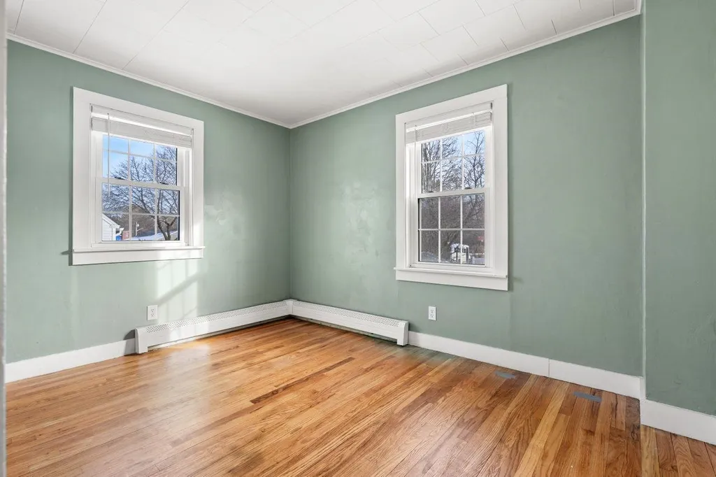 13 Douglass Way Exeter NH 03833