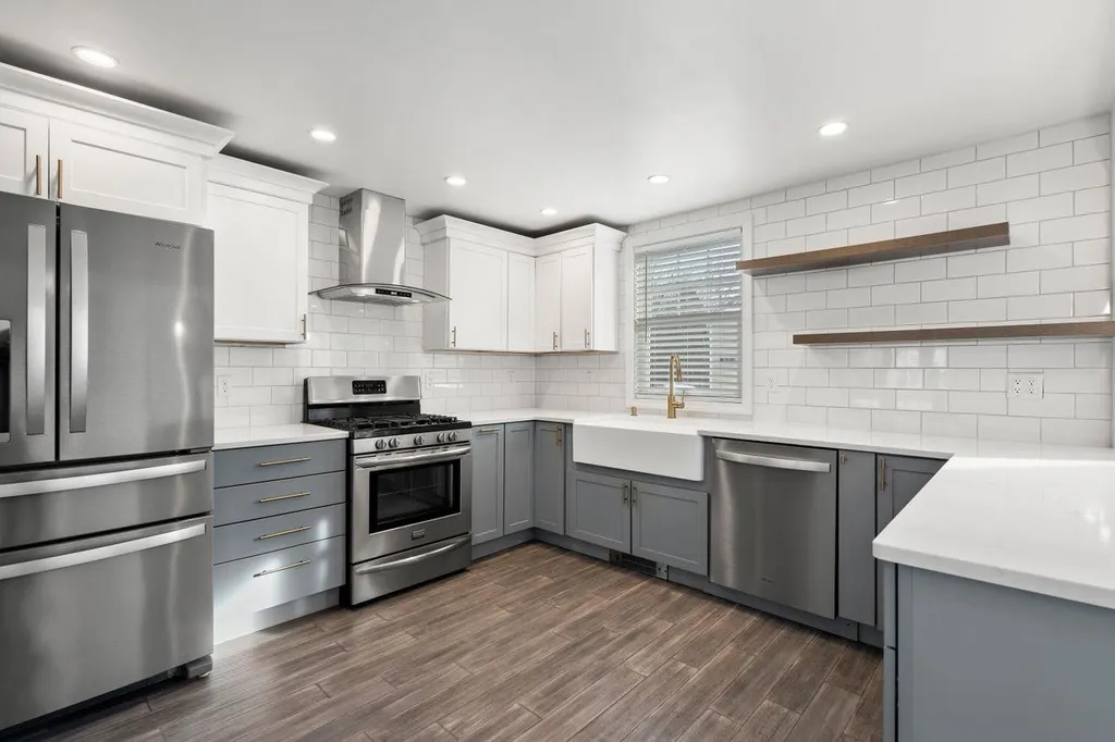 13 Douglass Way Exeter NH 03833