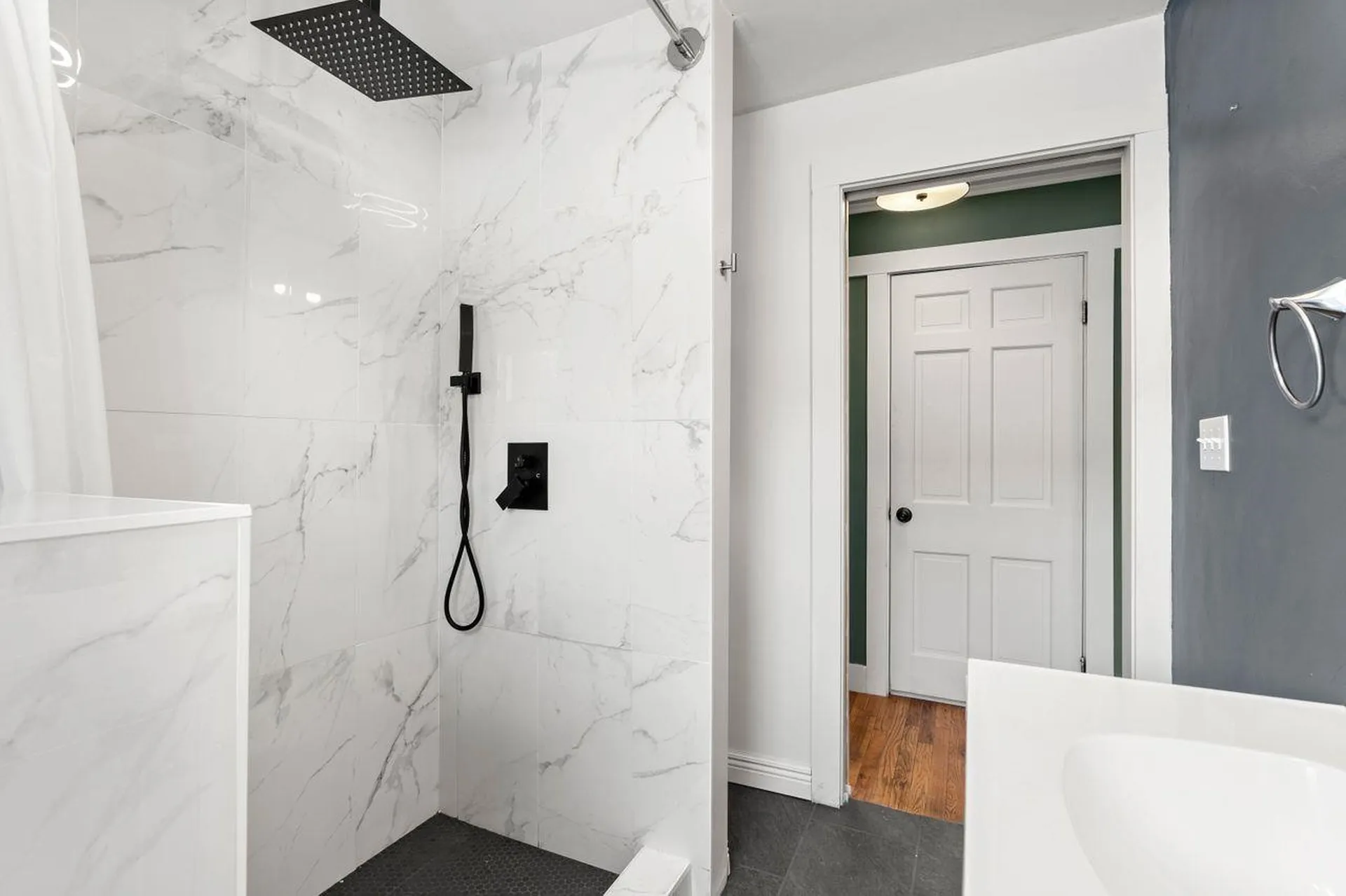 13 Douglass Way Exeter NH 03833