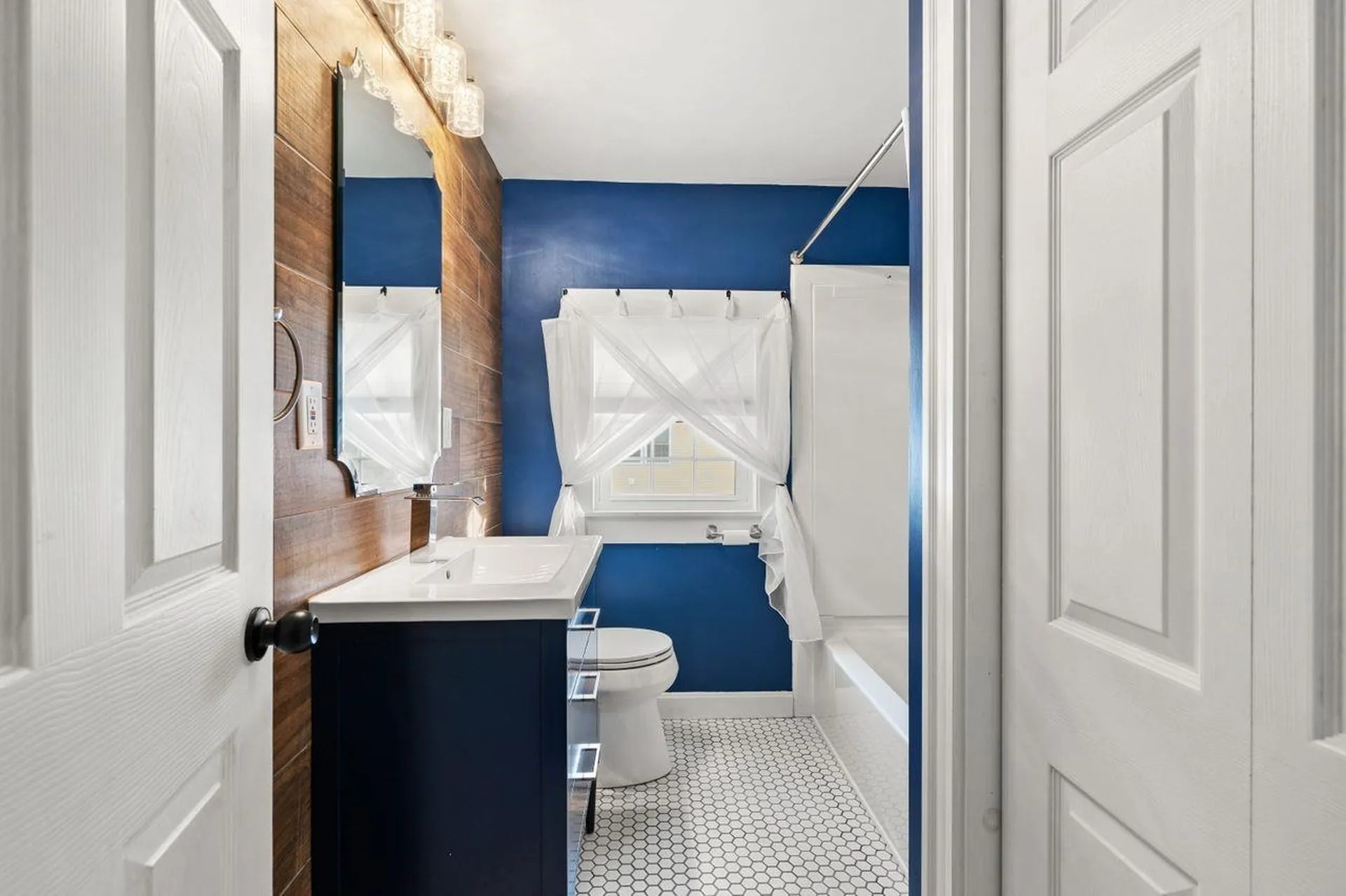 13 Douglass Way Exeter NH 03833