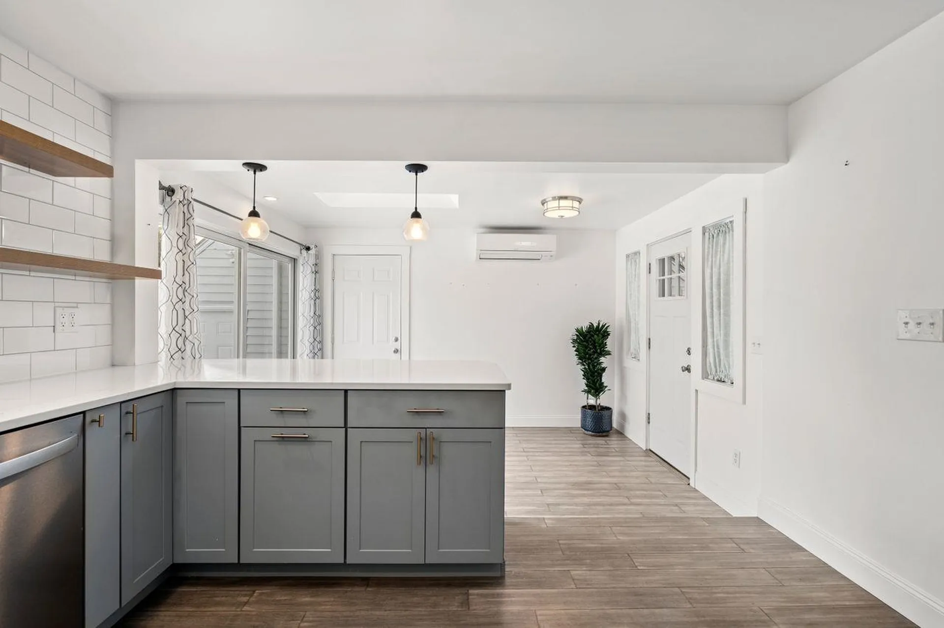 13 Douglass Way Exeter NH 03833