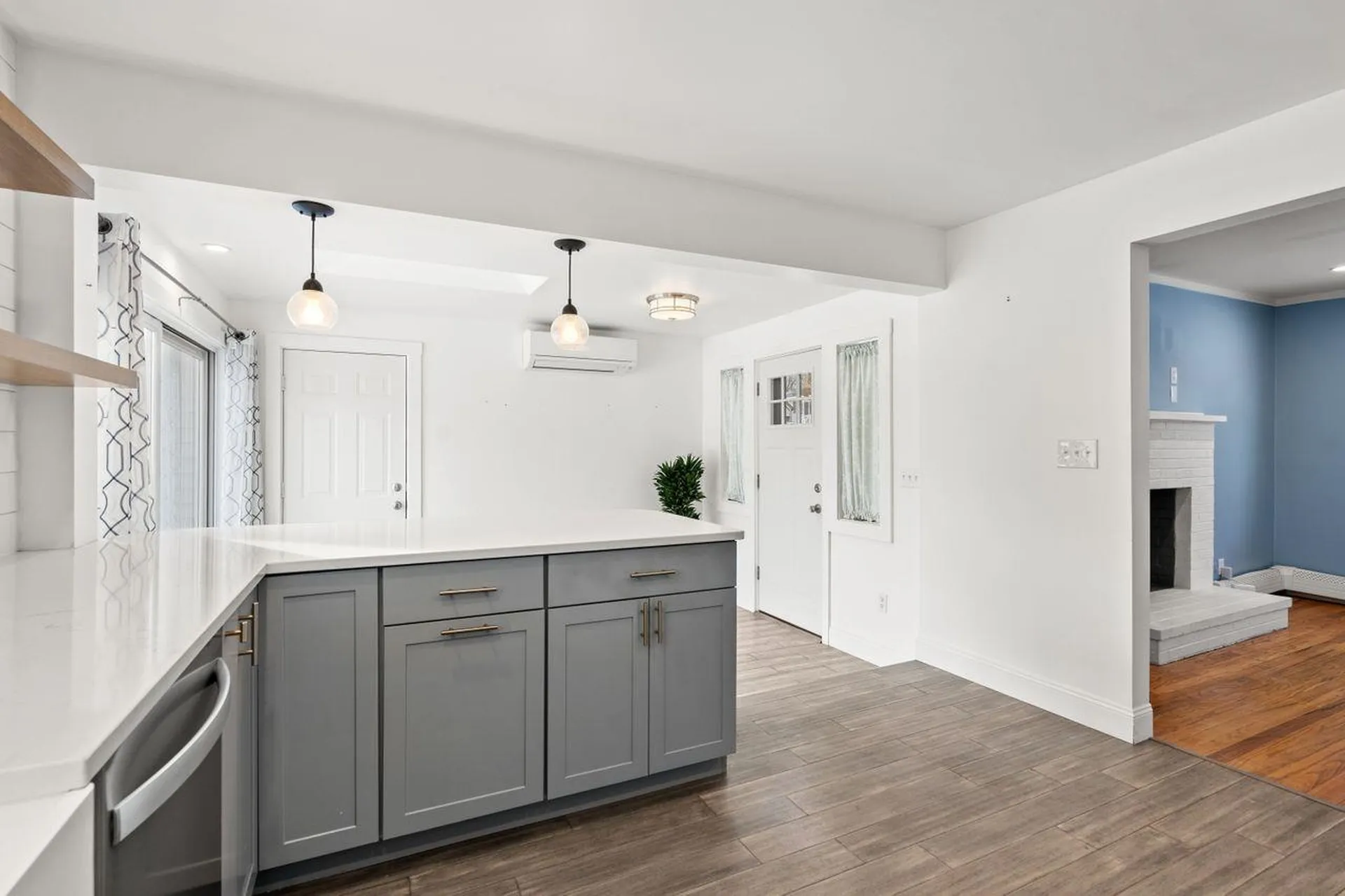 13 Douglass Way Exeter NH 03833