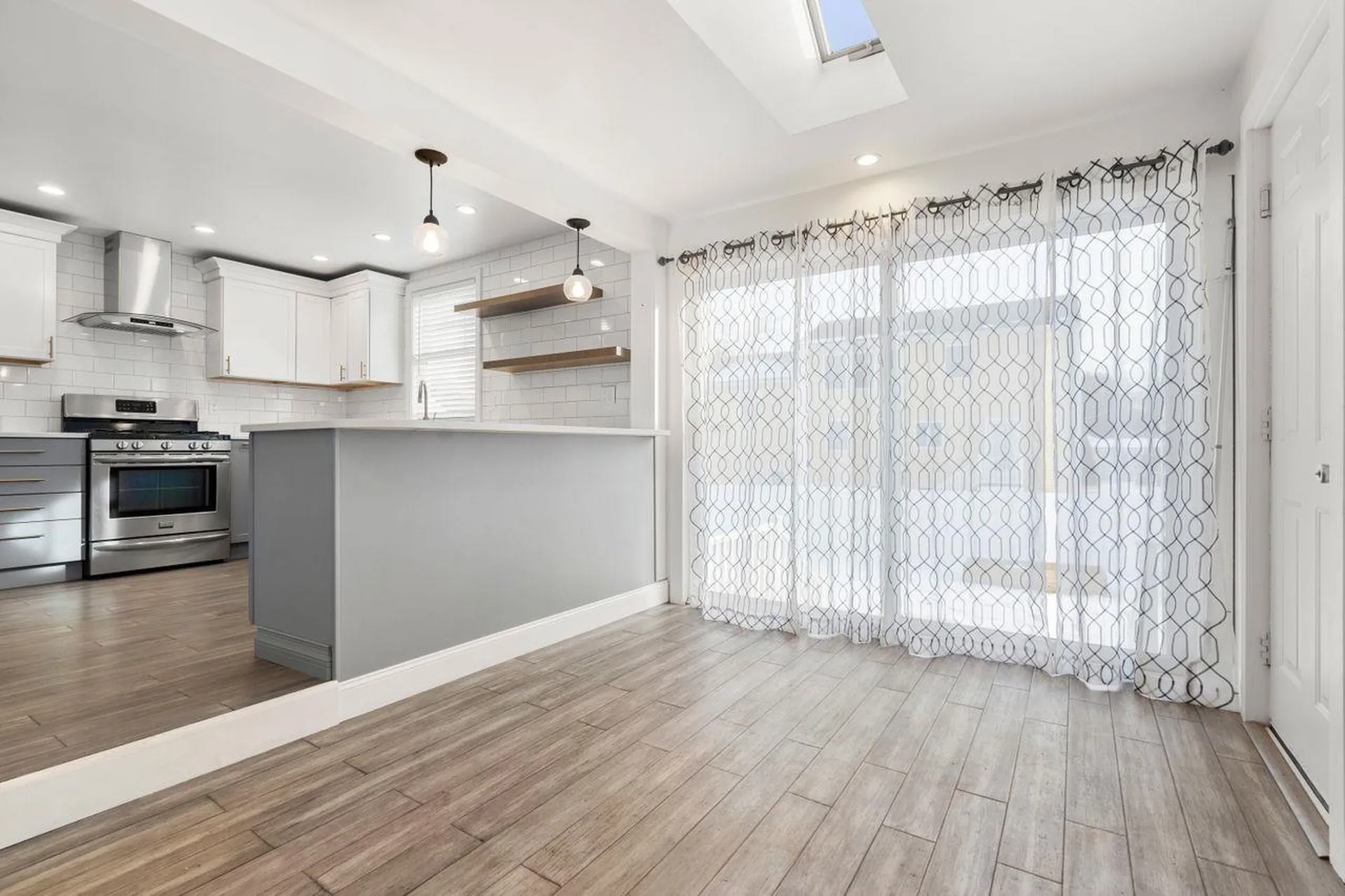 13 Douglass Way Exeter NH 03833